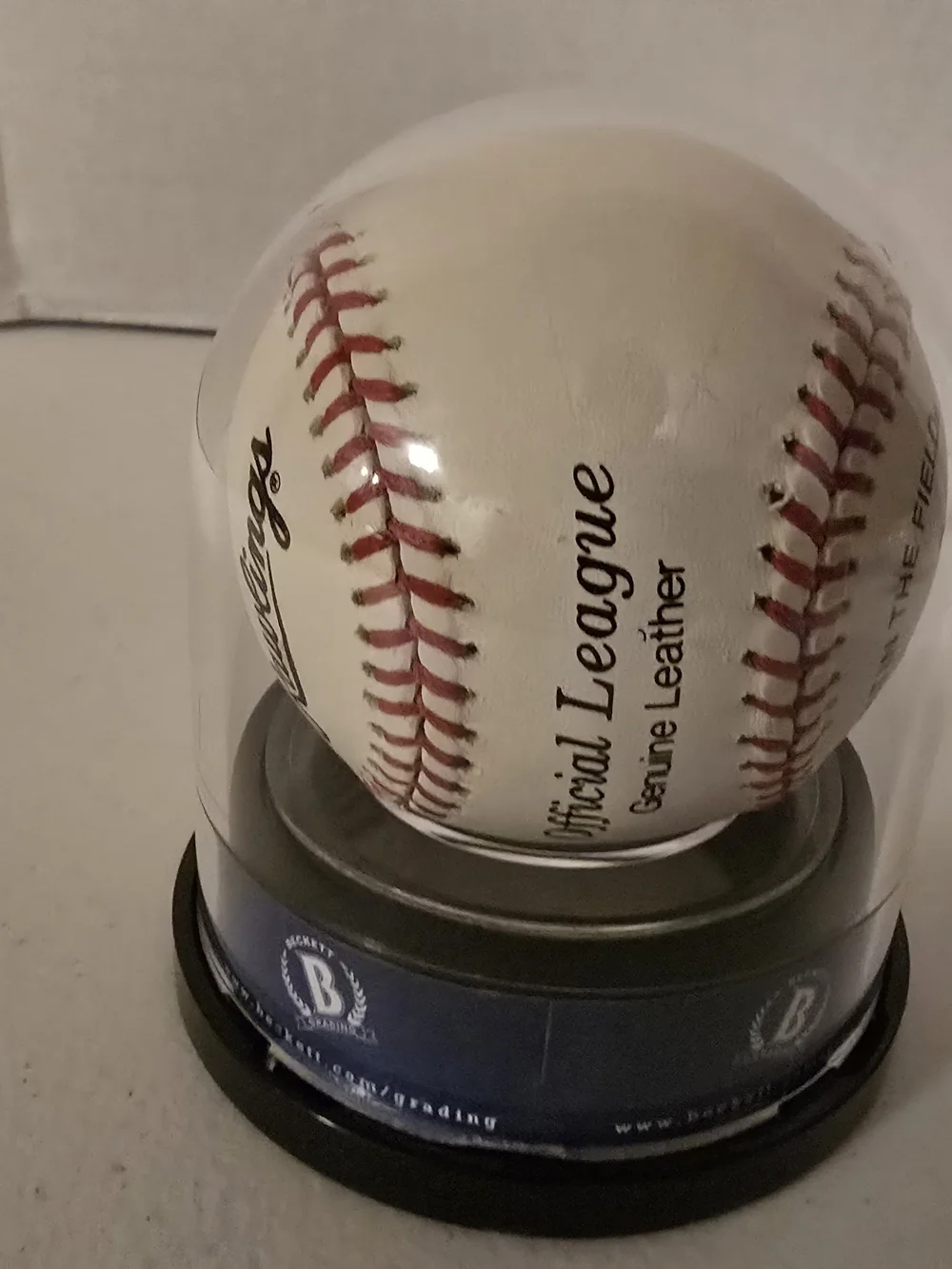 Lou Brock Autographed Baseball Rawlings OLB-1 Beckett Auto Grade 8 w/ LOA